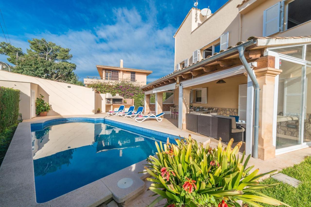 Villa Villa Alzina Para Sus Vacaciones De Verano En Cala Millor, Mallorca *