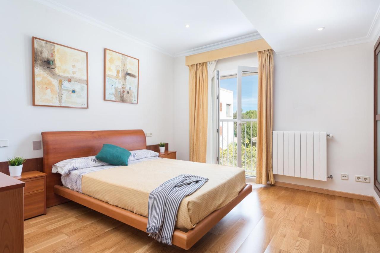 Villa Villa Alzina Para Sus Vacaciones De Verano En Cala Millor, Mallorca *