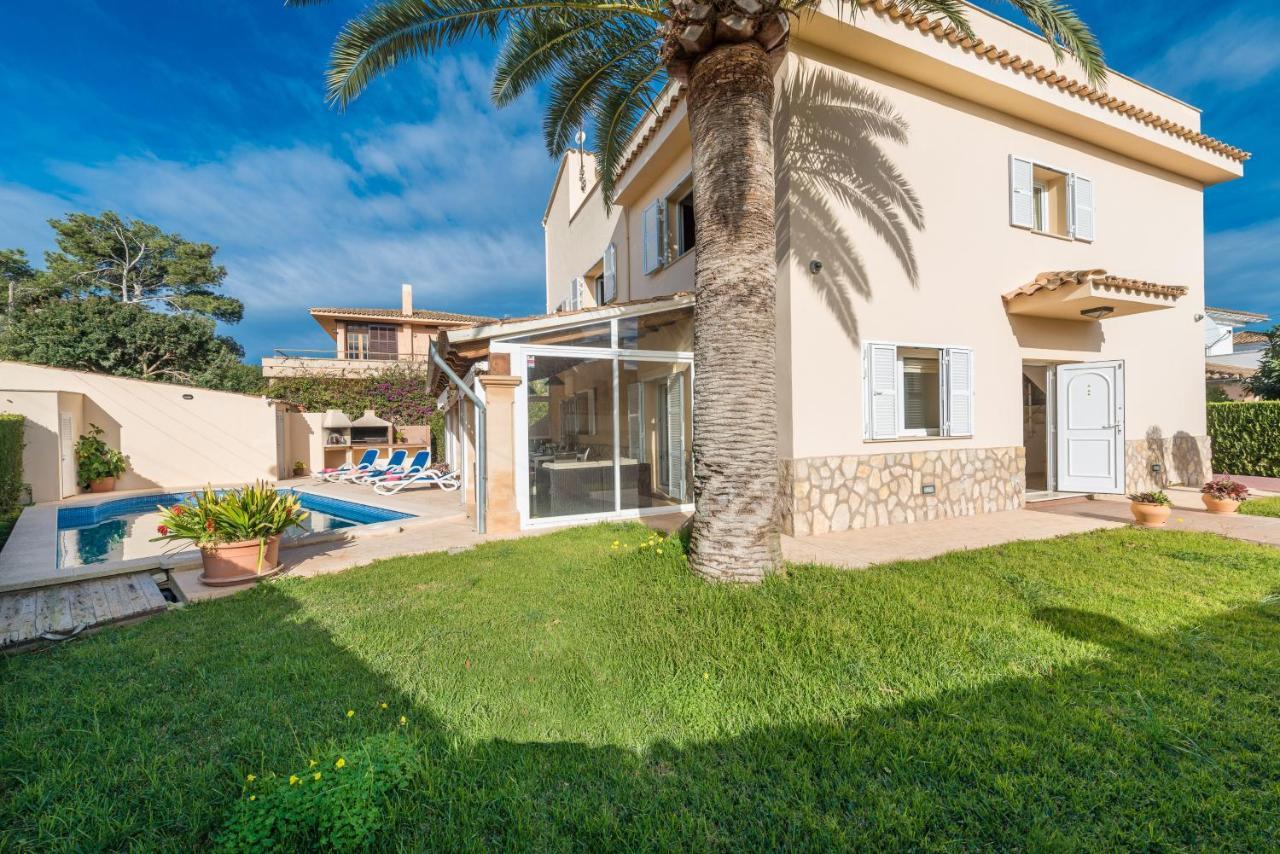 Villa Alzina Para Sus Vacaciones De Verano En Cala Millor, Mallorca Villa