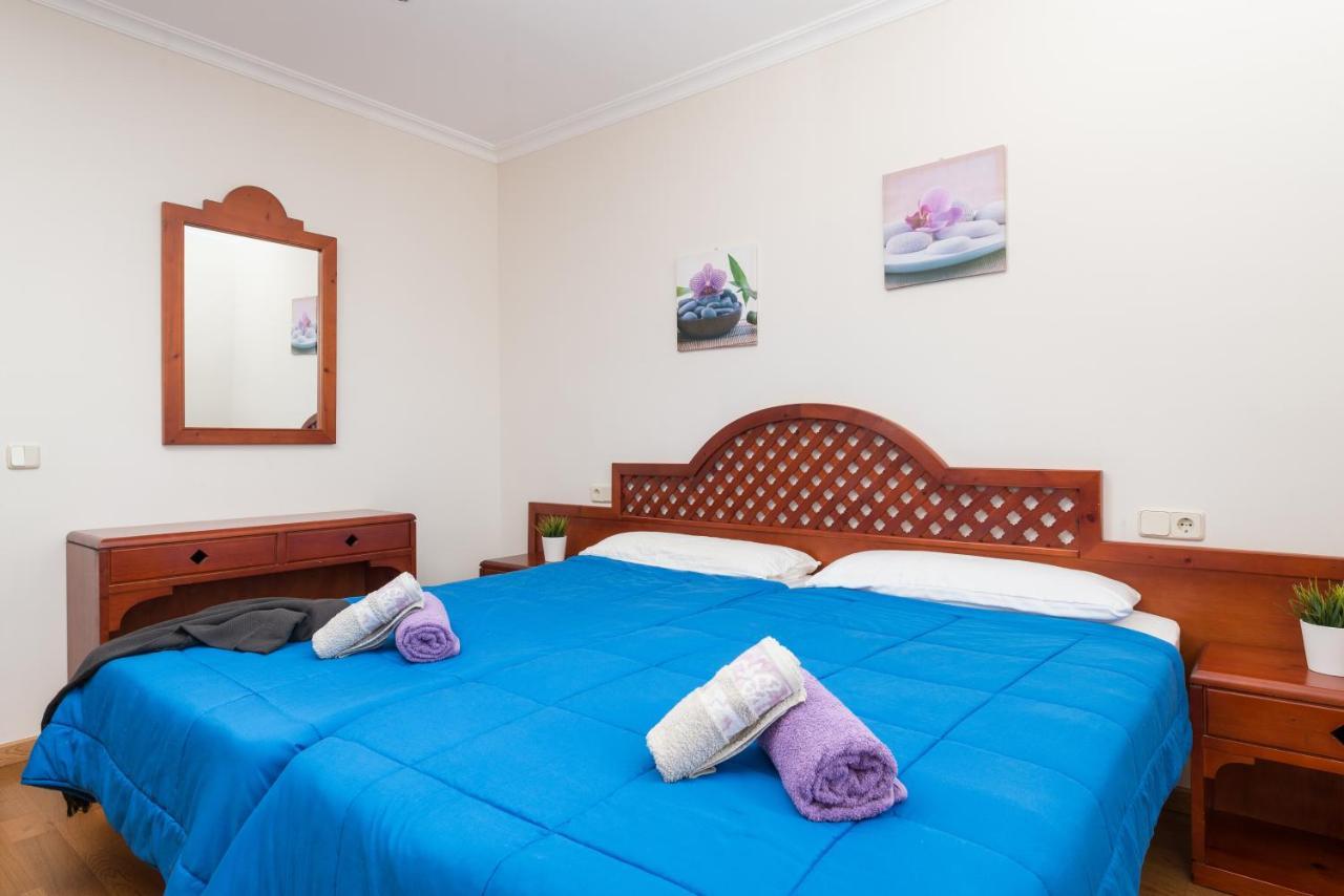 Villa Alzina Para Sus Vacaciones De Verano En Cala Millor, Mallorca Villa